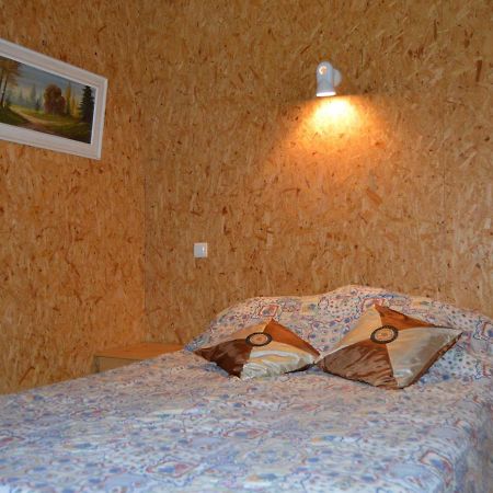 Chalet En Pleine Nature A Orsennes Avec Etang A Proximite, Ideal Pour 6 Personnes Et Animaux Admis - Fr-1-591-170 מראה חיצוני תמונה